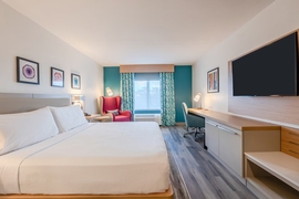 Hilton Garden Inn Ft Lauderdale Airport Cruise Port - The standard king room includes complimentary WiFi. 