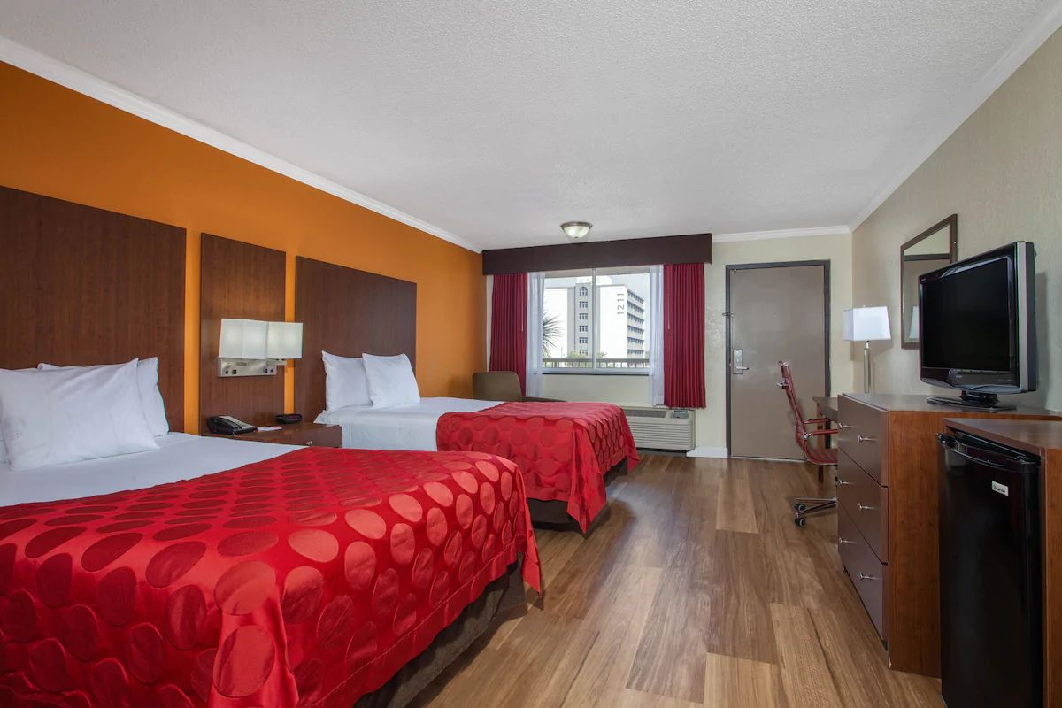 Travel Agent Exclusives - Ramada By Wyndham Tampa Airport Westshore