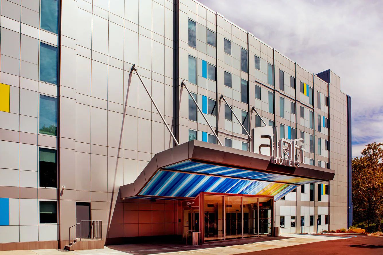 Aloft New York LaGuardia Airport Hotel - The aLoft is conveniently located 1/2 mile from the LaGuardia Airport.