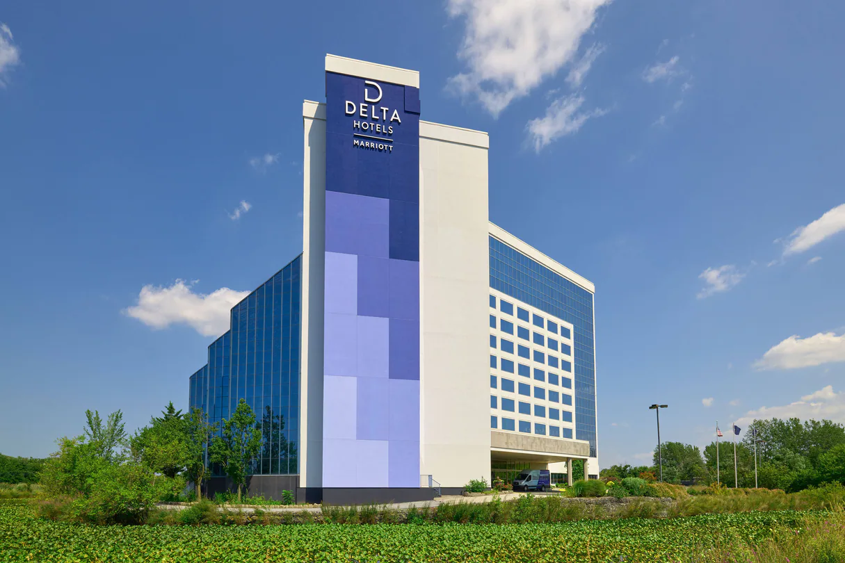 Delta Hotel Philadelphia Airport - The Delta is conveniently located 1/2 mile from the Philadelphia Airport.