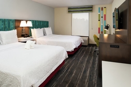Hampton Inn Greensboro Airport - The standard room with 2 double beds.