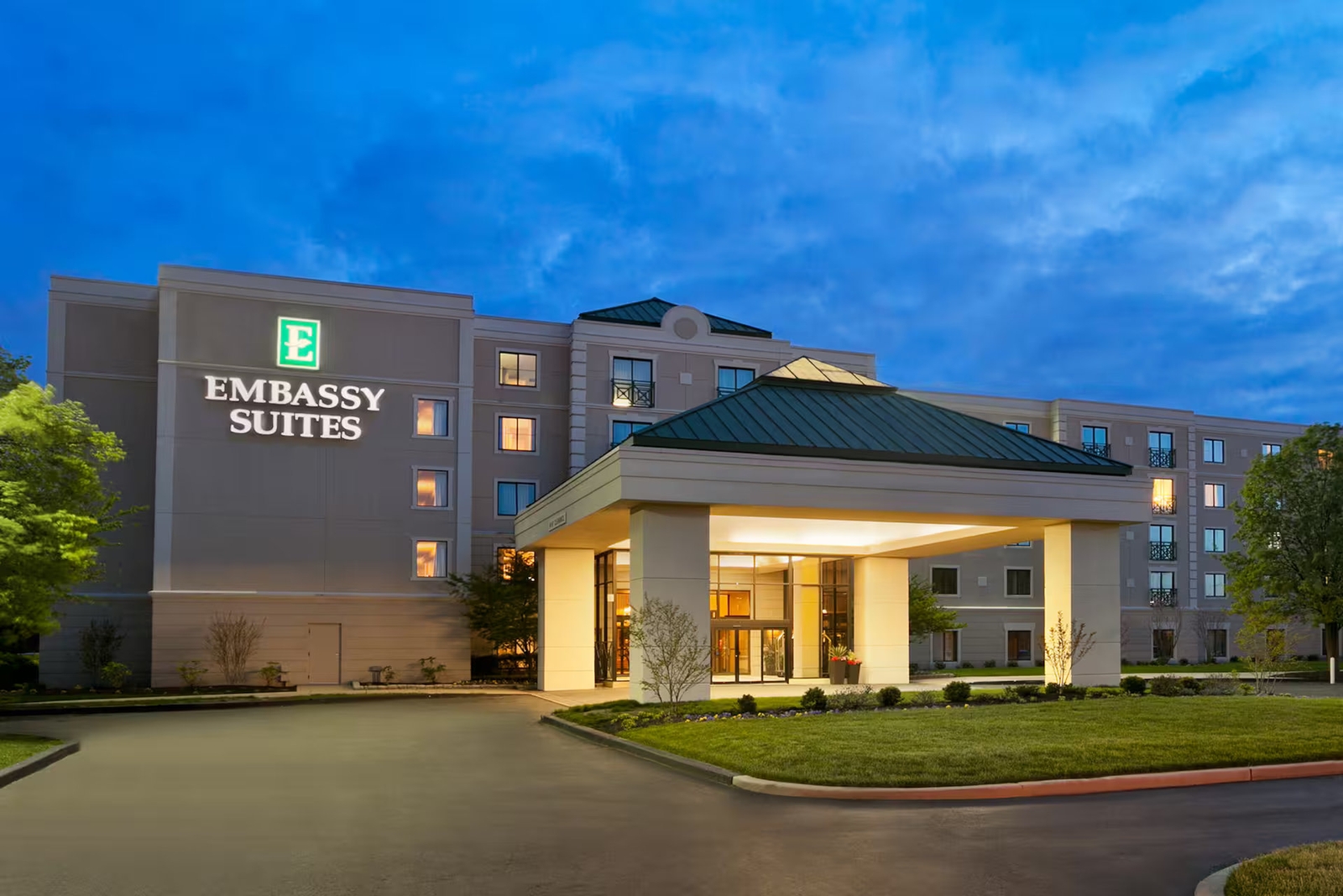 Embassy Suites by Hilton Philadelphia Airport - The Embassy Suites is conveniently located one mile from the Philadelphia Airport.