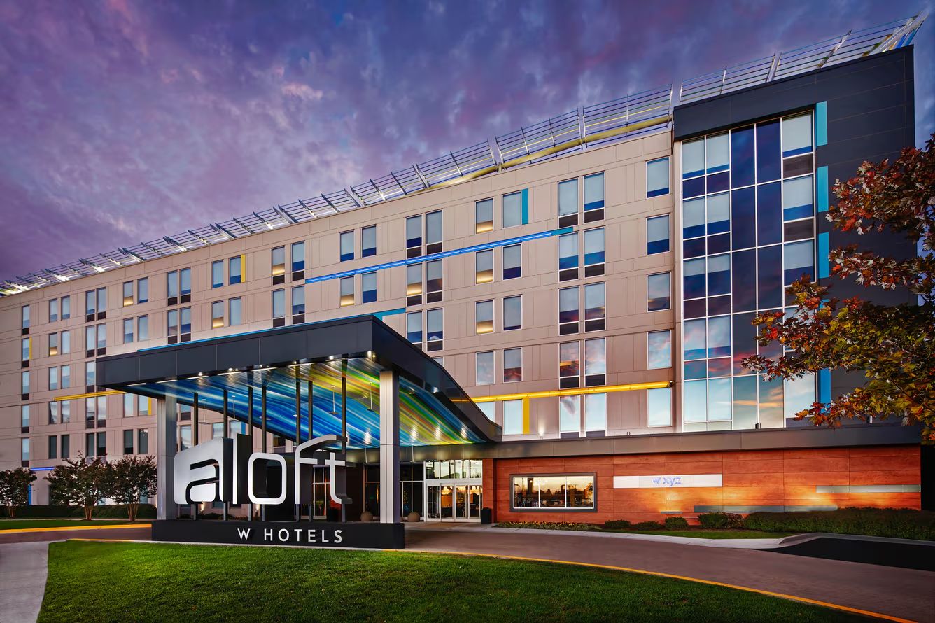 Aloft Baltimore Washington International Airport - The aLoft is conveniently located 1 mile from the BWI Airport. 