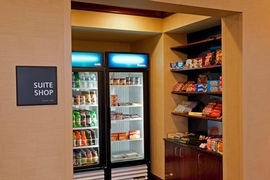 Hampton Inn & Suites Indianapolis Airport - Grab a snack for your room or on the go on in the hotel's convenient Pantry Shop. 