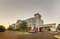 Hampton Inn & Suites Indianapolis Airport - The Hampton Inn & Suites is located 3 miles from the Indianapolis Airport. 