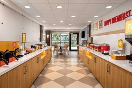 Hampton Inn Miami Airport West - Enjoy breakfast at the hotel before catching your transfer or heading home. 