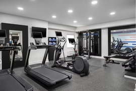 Hampton Inn Miami Airport West - Stay active even while traveling in the hotels 24 hour fitness center. 