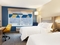 Holiday Inn Express Baltimore At The Stadiums - The standard room with 2 beds includes complimentary WiFi.