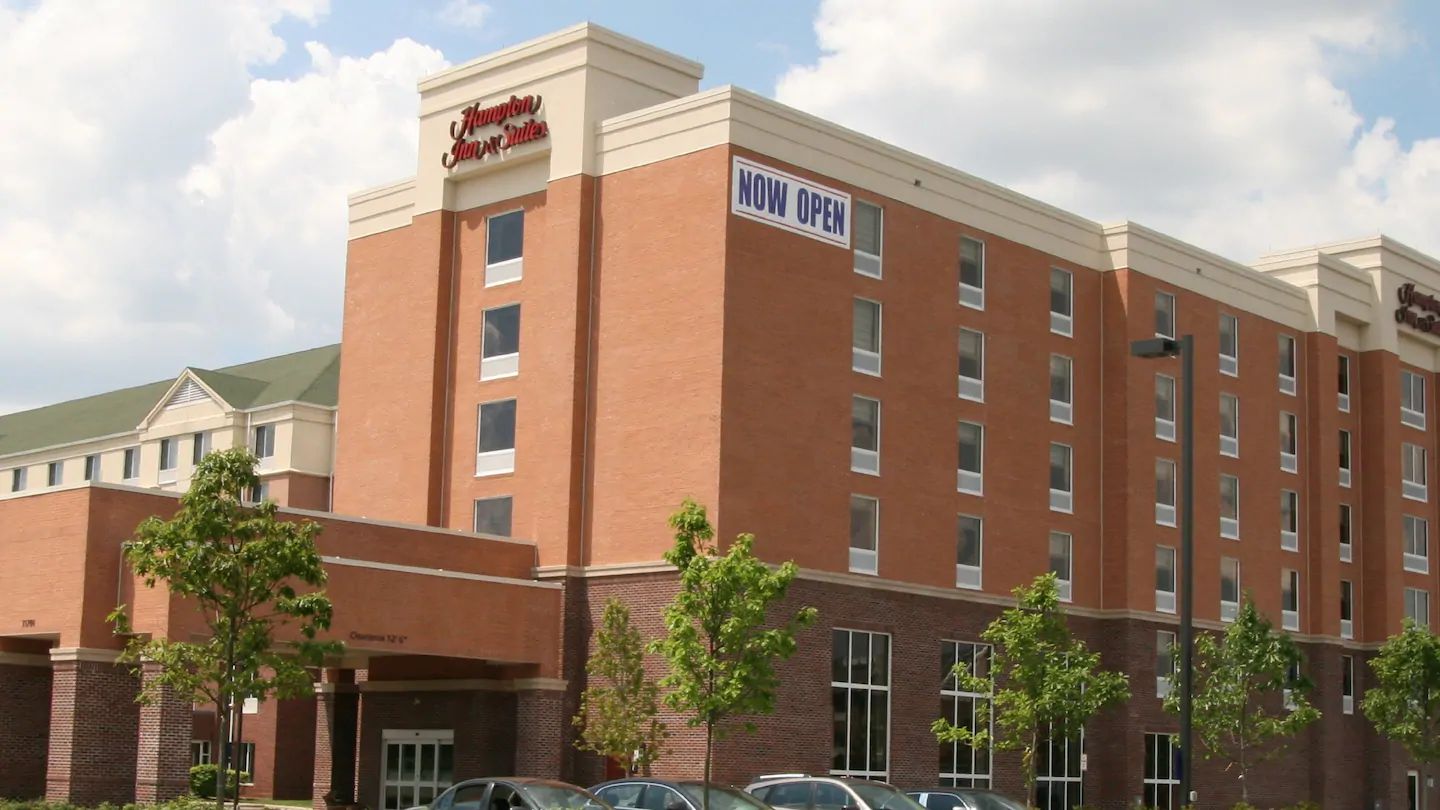 Travel Agent Exclusives - Hampton Inn And Suites By Hilton Detroit ...