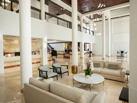 Regency Miami Airport by Sonesta - Please sign up for airport transfers or arrange cruise port transfers with the front desk upon check in.