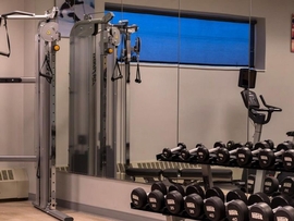 Sonesta Chicago O'Hare Airport - Keep up with your gym routine in the hotel's fitness center.