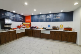 Hampton Inn & Suites Salt Lake City Airport - Enjoy a hotel breakfast before catching your transfer or heading home. 