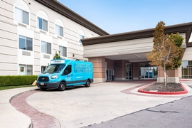 Hampton Inn & Suites Salt Lake City Airport - Arrange transfers with the front desk upon arrival. 