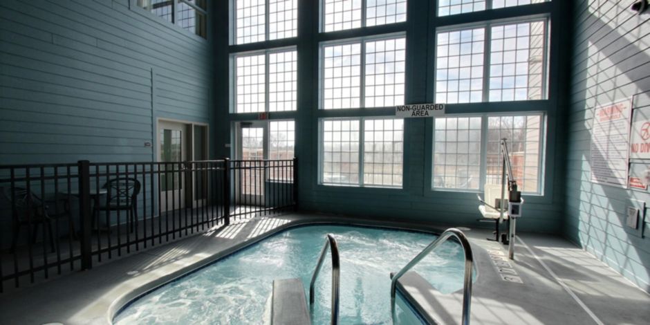 Travel Agent Exclusives Holiday Inn Express Milwaukee Airport