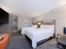 Holiday Inn Express & Suites Ft Lauderdale Plantation - The standard room with 2 double beds includes complimentary WiFi. 