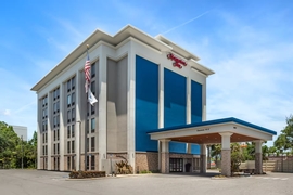 Hampton Inn Tampa Airport Westshore - The Hampton Inn is located 2 miles from the Tampa Airport & 6 miles from the cruise port. 