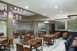DoubleTree by Hilton Newark Airport - Located on the lobby level, Bistro 128 serves breakfast along with a wide selection of main meals and room service.