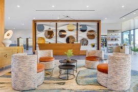 Cambria Hotel Burbank Airport - Arrange transfers with the front desk upon arrival.
