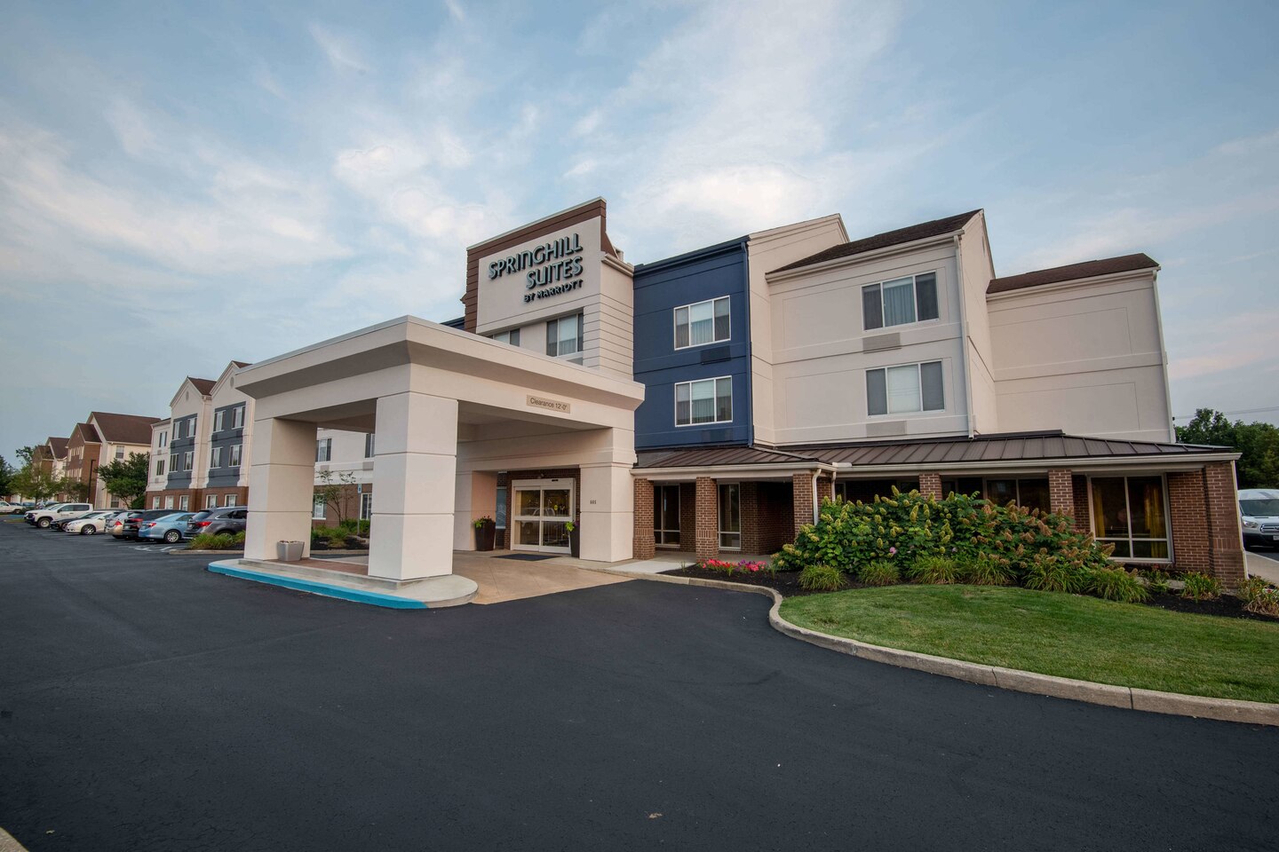 Springhill Suites Columbus Airport - The newly renovated SpringHill Suites is conveniently located 4 miles from the Columbus Airport.