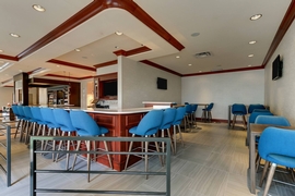 Hilton Garden Inn Indianapolis Airport - Grab a drink at the hotel bar. 