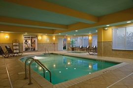 Hilton Garden Inn Indianapolis Airport - Take a dip in the hotel's indoor pool & jacuzzi. 
