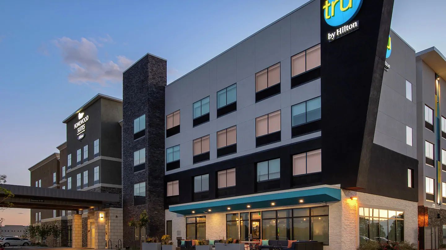 Tru by Hilton Denver Airport - 14 Days Parking Package - Tru by Hilton is only 6 miles from Denver International Airport. 