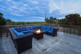 Hilton Cocoa Beach Oceanfront Port Canaveral - Get some fresh air on the hotel's Horizon Deck. 
