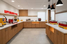 Hampton Inn Philadelphia Airport - Enjoy a complimentary hotel breakfast before catching your transfer or heading home. 