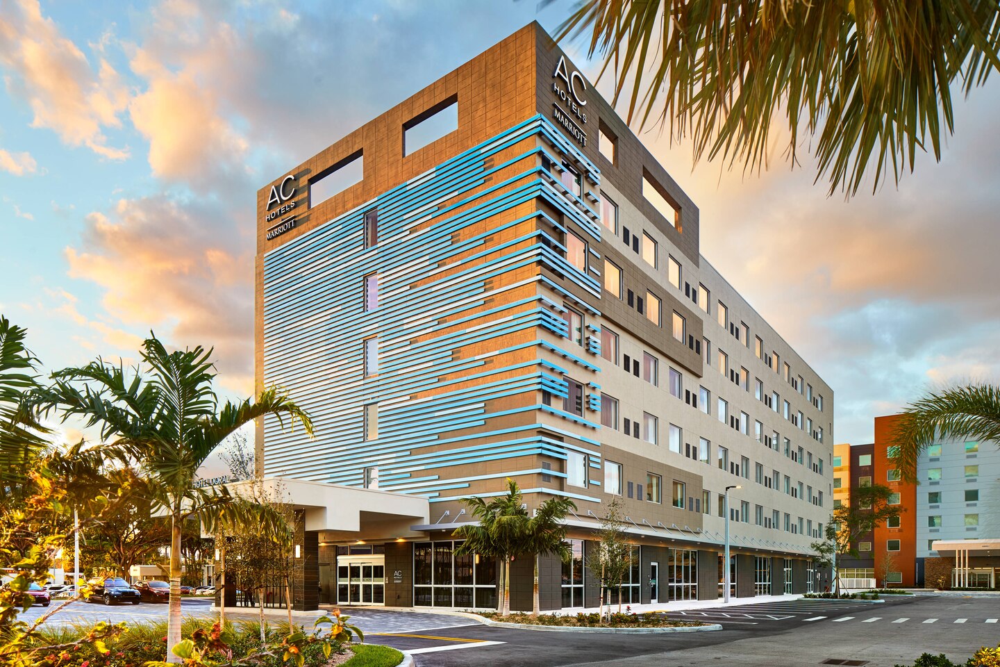 AC Hotel Miami Airport West Doral - AC Hotel Miami Airport West/Doral is located 7.4 miles from the airport and 13 miles from the cruise port. 