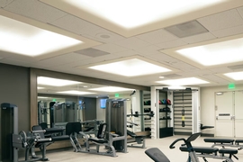Hilton Los Angeles International Airport - Keep up with your gym routine in the hotel's fitness center.